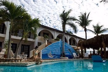 La Marina Inn3