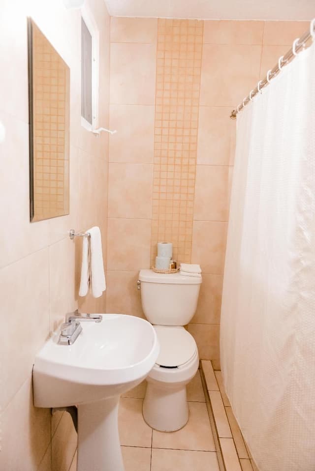 DOUBLE WITH KITCHENETTE
