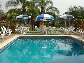 Hotel Bajo el Volcan0