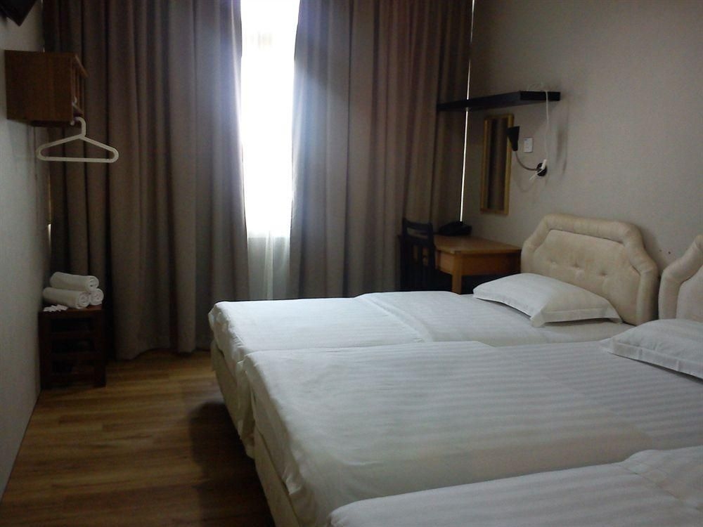 Rafflesia Inn3
