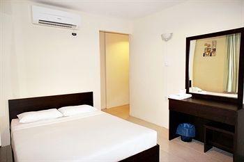 48 Room For Rent3