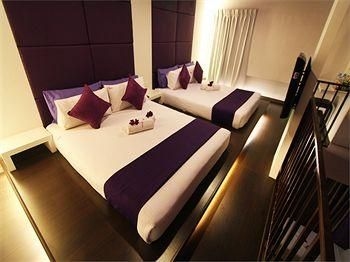 HereHotel.com1