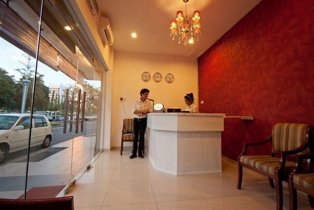 Grand M Hotel1