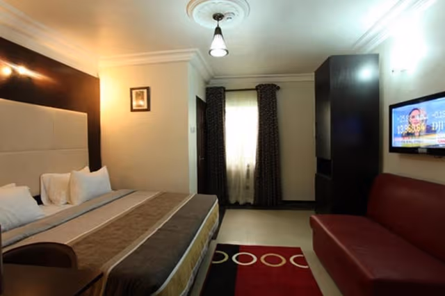 SUITE LUXURY