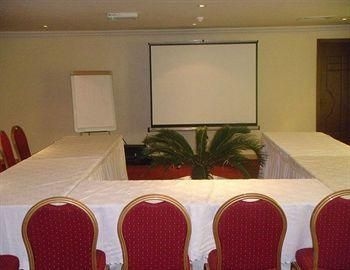 Westown Hotel4