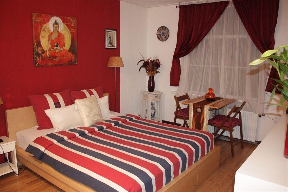 Bayan Bed & Breakfast2