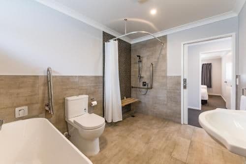 Comfort Two-Bedroom Apartment - Disability Access