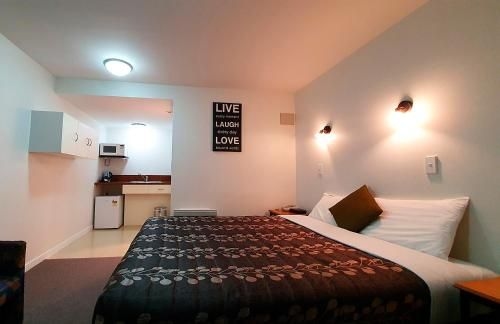 Airways Motel1