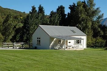 Willowbrook B&B and Cottages3
