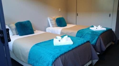 Three-Bedroom Family Suite - Water Front