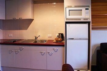 The Lodges Suites & Apartments1