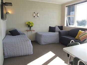 Flaxmill Bay Motel1