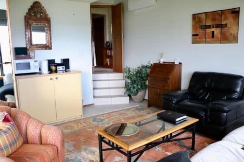 Deluxe Queen Suite
