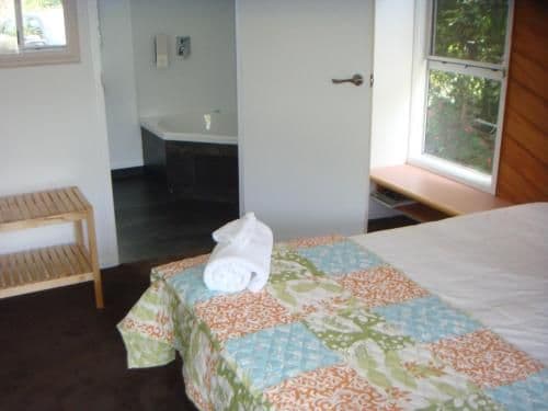 Studio with Spa Bath