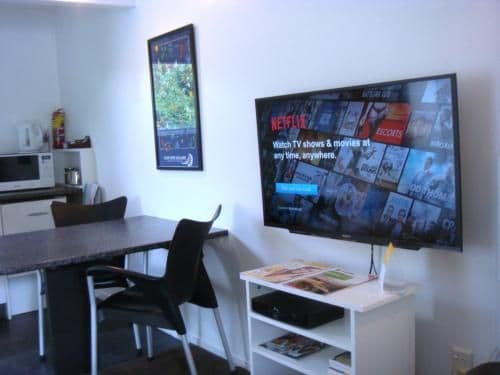 Deluxe Studio