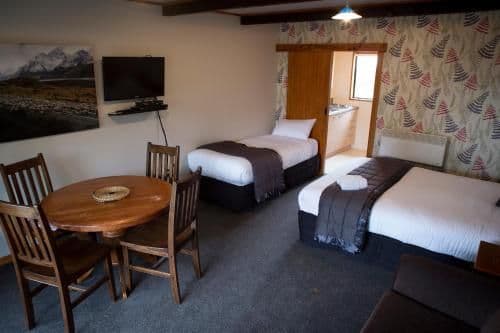 Cabin (5 Adults)