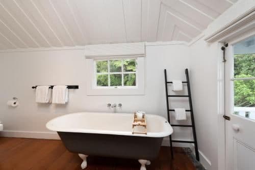 One-Bedroom Suite with Sea View