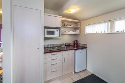 Deluxe Spa Studio