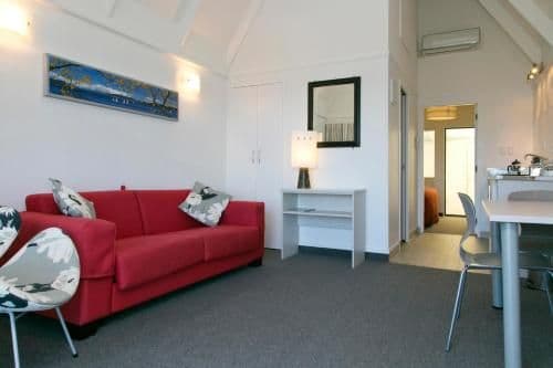 Superior One-Bedroom Apartment with Hot Tub