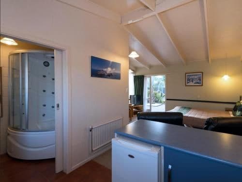Studio Apartment with Spa Bath