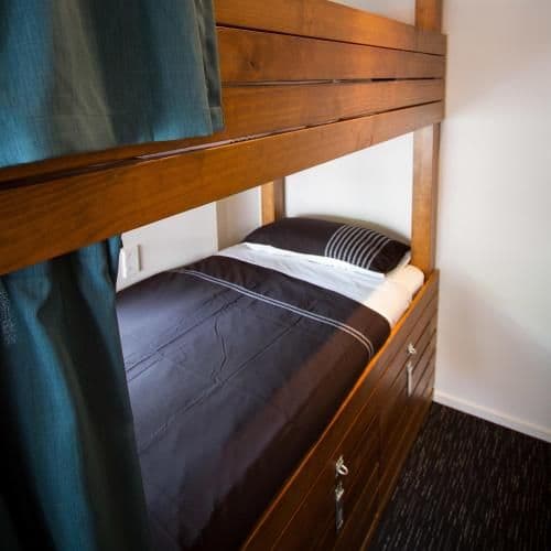 Bed in 6-Bed Mixed Dormitory Room