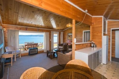Three-Bedroom House - Lake Front