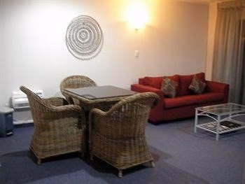 ฮาร์เบอร์ วิว ซีไซด์ แอคคอมมอเดชั่น นาเพียร์ (Harbour View Lodge)4