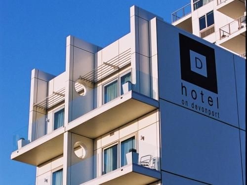 โฮเต็ล ออน เดวอนพอร์ท (Hotel on Devonport)0