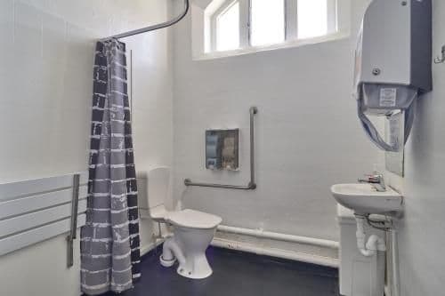 Single Bed in 10-Bed Mixed Dormitory Room