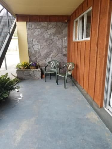 Superior One-Bedroom Apartment