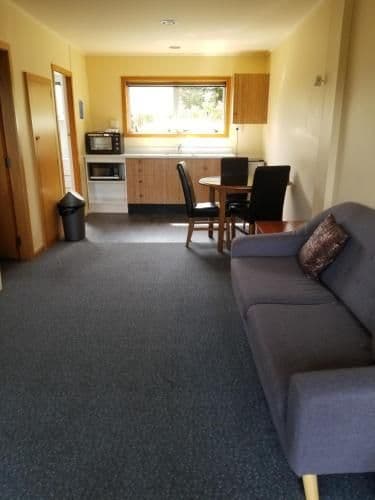 Superior One-Bedroom Apartment
