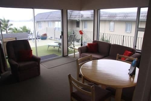 One-Bedroom Apartment with Sea View (1-4 Adults)