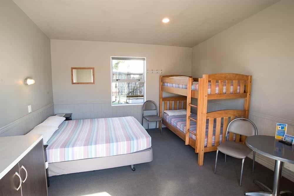 Te Anau Top 10 Holiday Park