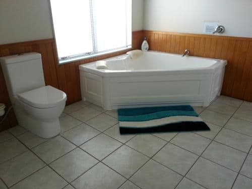 One-Bedroom Apartment with Spa Bath