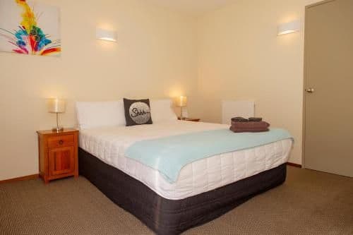 Twin Room with Free Netflix