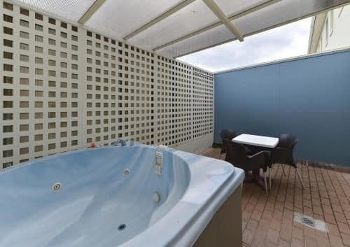 Studio with Hot Tub