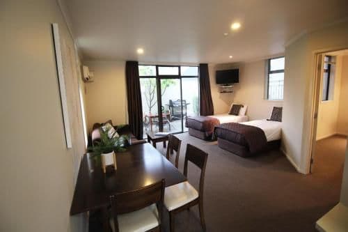 Luxury Suite with Private Spa Bath