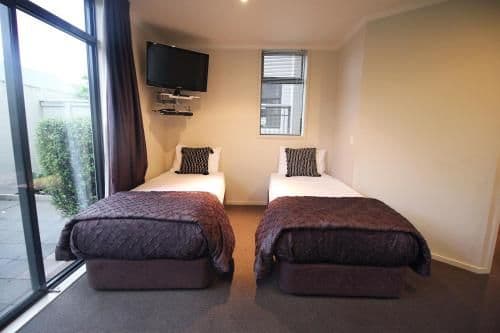 Luxury Suite with Private Spa Bath
