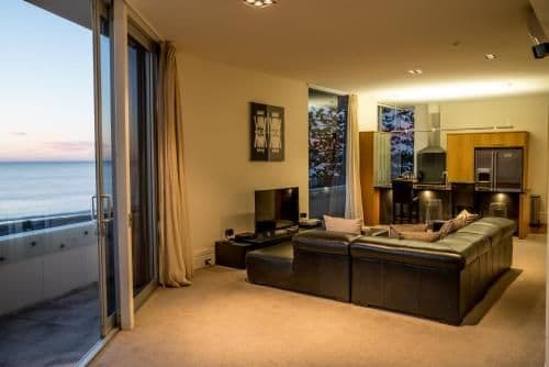 Two-Bedroom Penthouse with Sea View