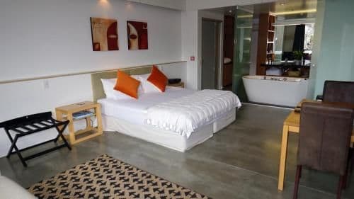 Poplar - Luxury King Suite