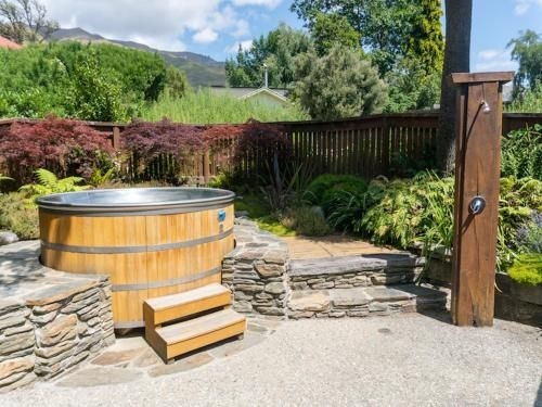 Wanaka Homestead Lodge & Cottages3