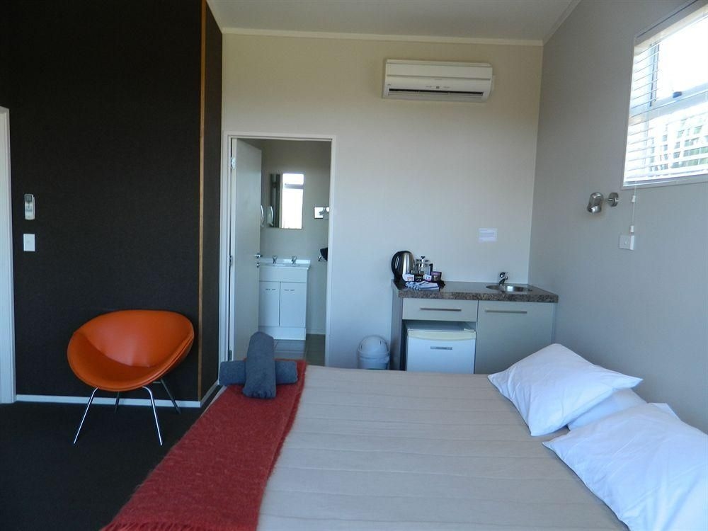 เทาโป เดอเบรตส์ สปา รีสอร์ท (Taupo DeBretts Spa Resort)1