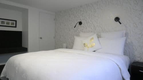 Executive One-Bedroom Apartment