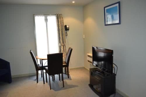 One-Bedroom Suite