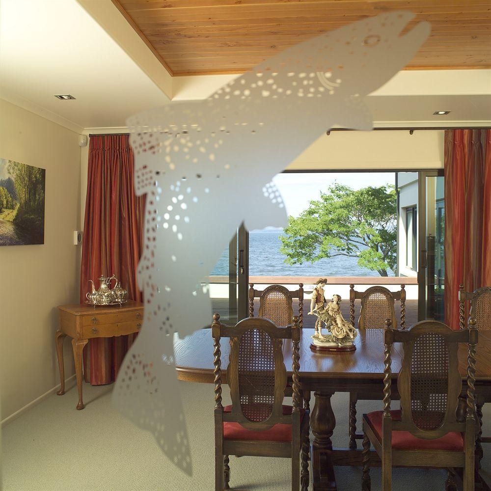 Nicara Lakeside Lodge2