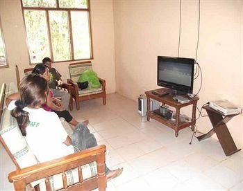 Tarantula Hostel2
