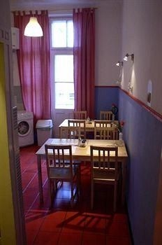 Old Walls Hostel3