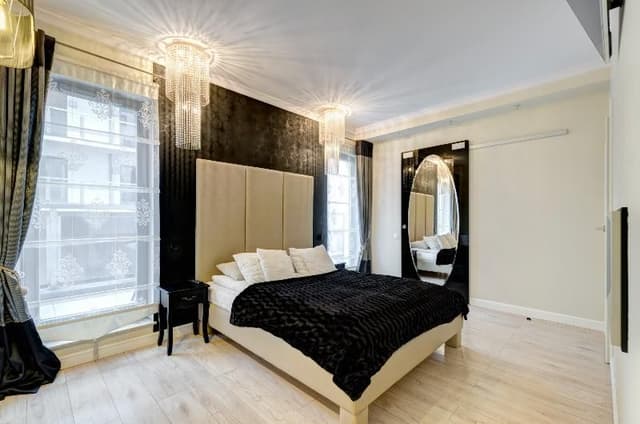 APARTMENT THREE BEDROOMS