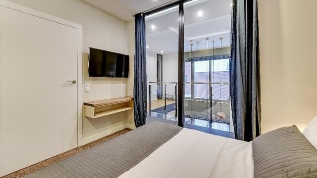 APARTMENT THREE BEDROOMS