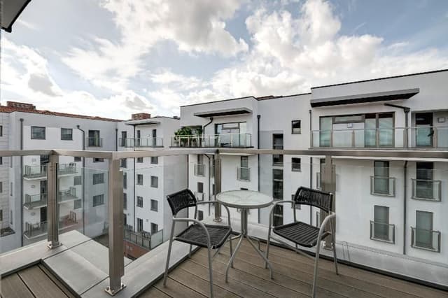 APARTMENT WITH BALCONY